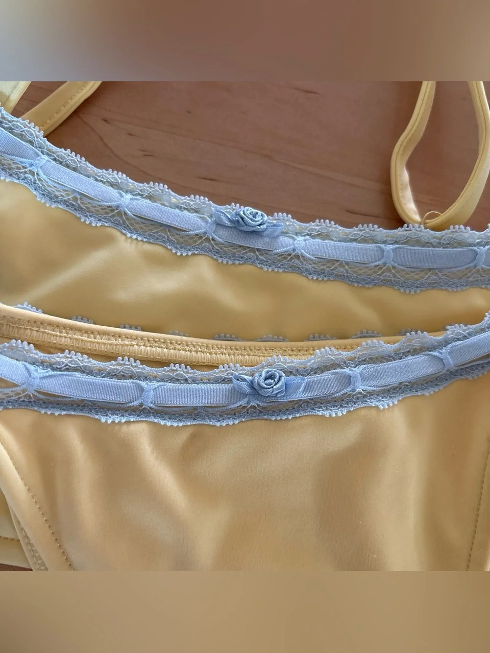Frankies Bikinis top medium